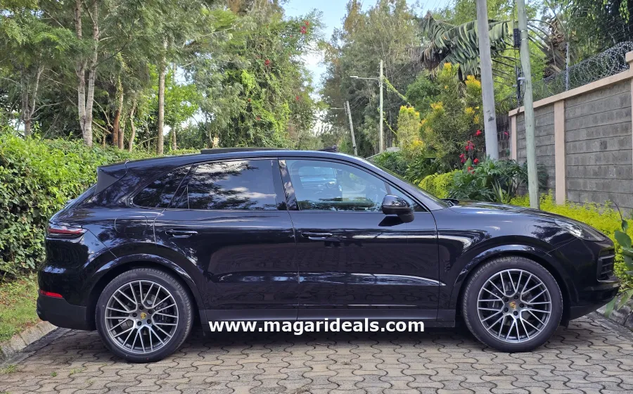 2018 Porsche Cayenne in Kenya for Sale | Magari Deals