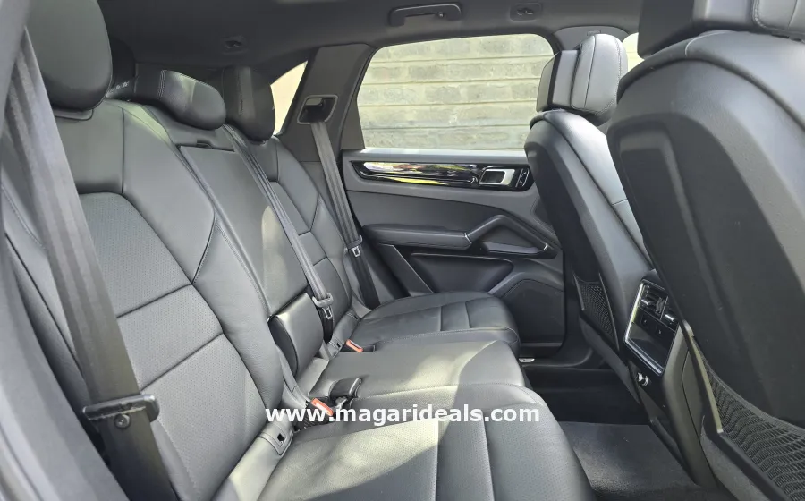 2018 Porsche Cayenne in Kenya for Sale | Magari Deals