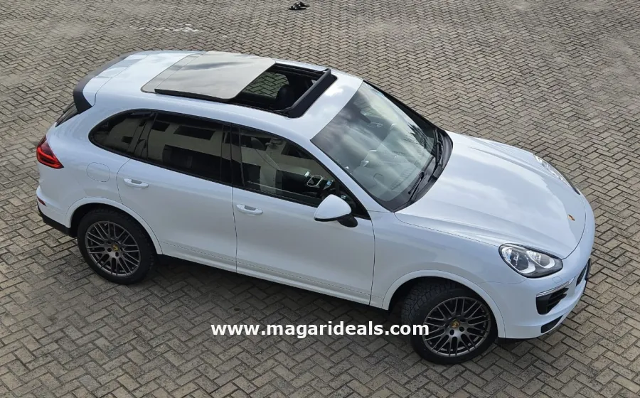 PORSCHE CAYENNE PLATINUM  in Kenya for Sale | Magari Deals
