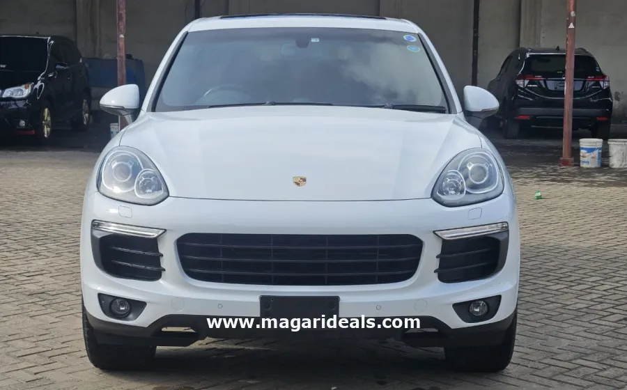 PORSCHE CAYENNE PLATINUM  in Kenya for Sale | Magari Deals