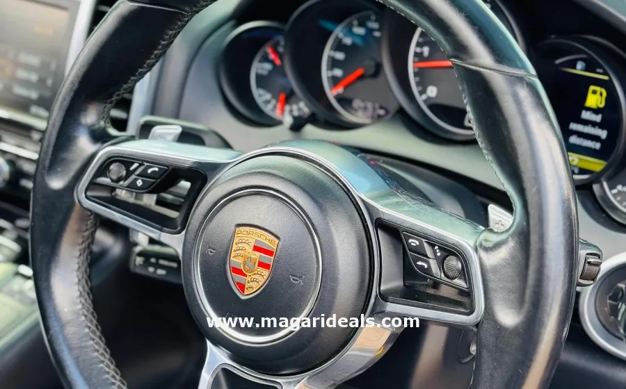 Porsche Cayenne Twinstar in Kenya for Sale | Magari Deals