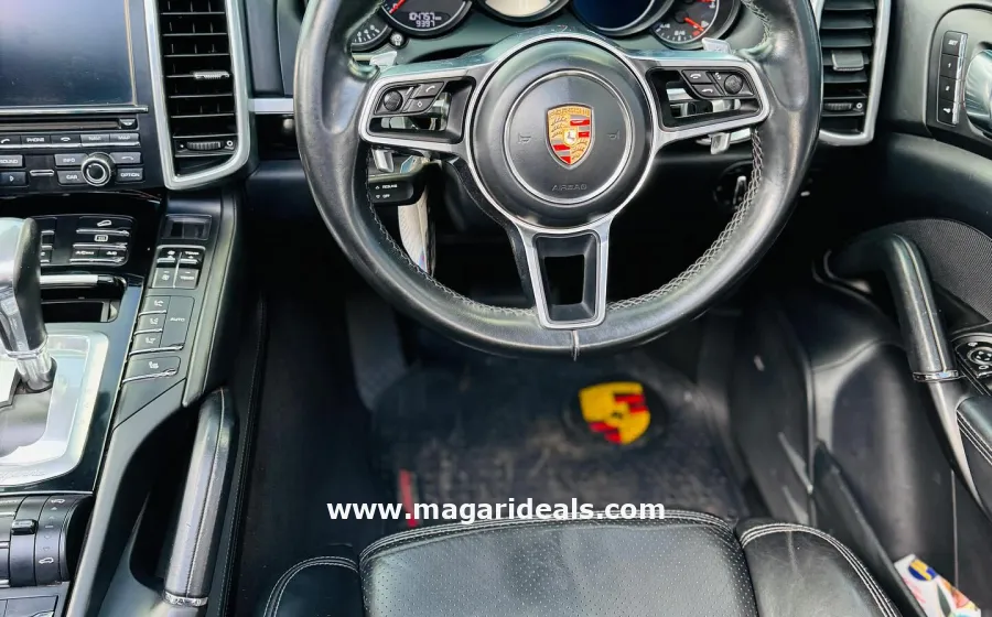 Porsche Cayenne Twinstar in Kenya for Sale | Magari Deals