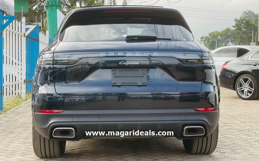 2018 Porsche Cayenne Platinum Edition  in Kenya for Sale | Magari Deals