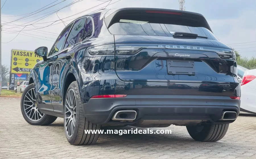 2018 Porsche Cayenne Platinum Edition  in Kenya for Sale | Magari Deals