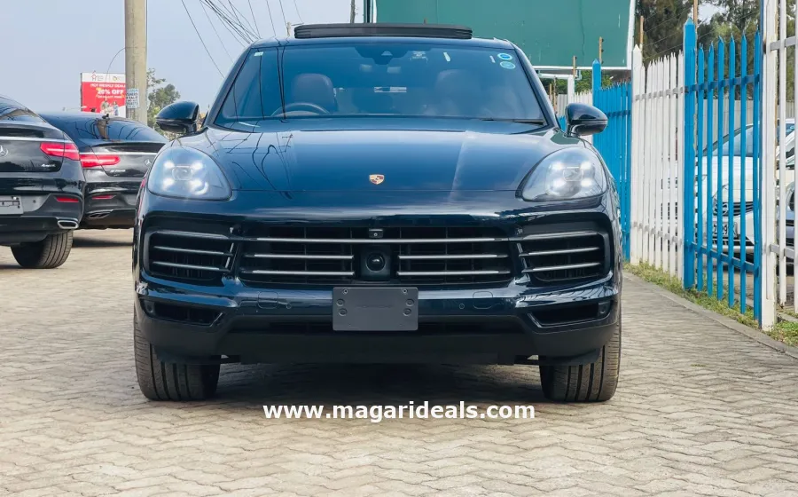 2018 Porsche Cayenne Platinum Edition  in Kenya for Sale | Magari Deals
