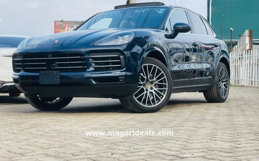 2018 Porsche Cayenne Platinum Edition  in Kenya for Sale | Magari Deals