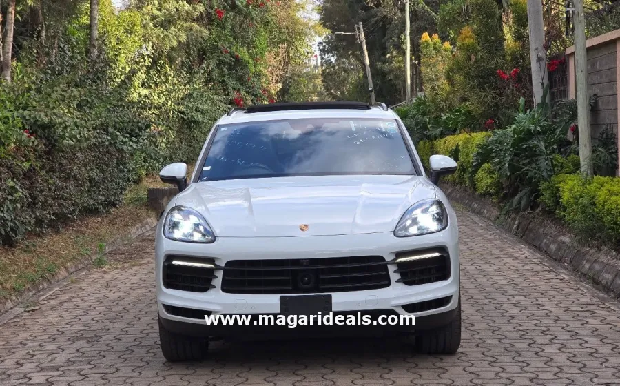 2018 Porsche Cayenne Ultimate Luxury SUV in Kenya for Sale | Magari Deals