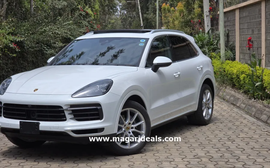 2018 Porsche Cayenne Ultimate Luxury SUV in Kenya for Sale | Magari Deals