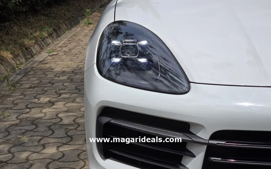 2018 Porsche Cayenne Ultimate Luxury SUV in Kenya for Sale | Magari Deals