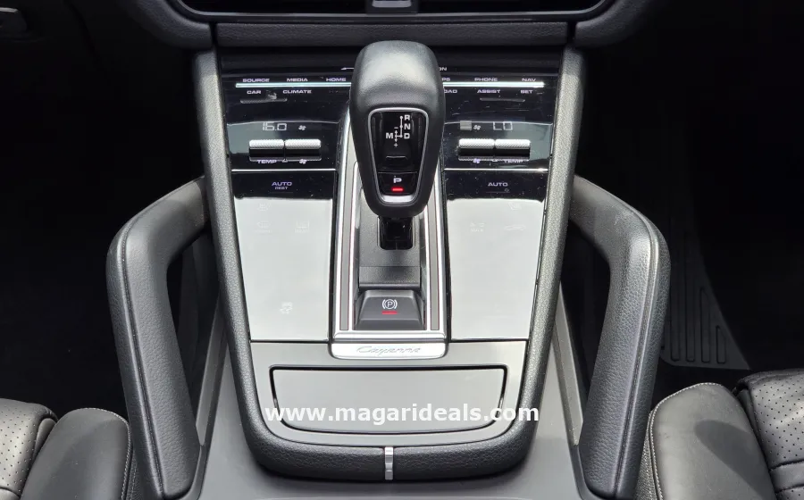 2018 Porsche Cayenne Ultimate Luxury SUV in Kenya for Sale | Magari Deals