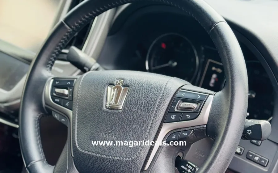 TOYOTA  CROWN ROYAL in Kenya for Sale | Magari Deals