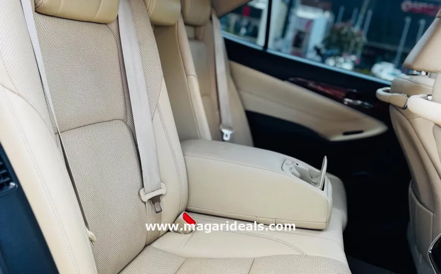 2013 TOYOTA ROYAL CROWN  in Kenya for Sale | Magari Deals