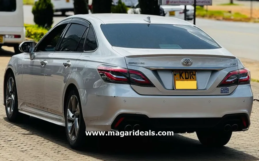 2018 Toyota Crown Royal Saloon in Kenya for Sale | Magari Deals