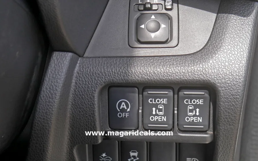 NISSAN DAYZ ROOX HIGHWAY STAR in Kenya for Sale | Magari Deals