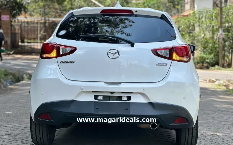 2018 Mazda Demio in Nairobi Kenya in Kenya for Sale | Magari Deals
