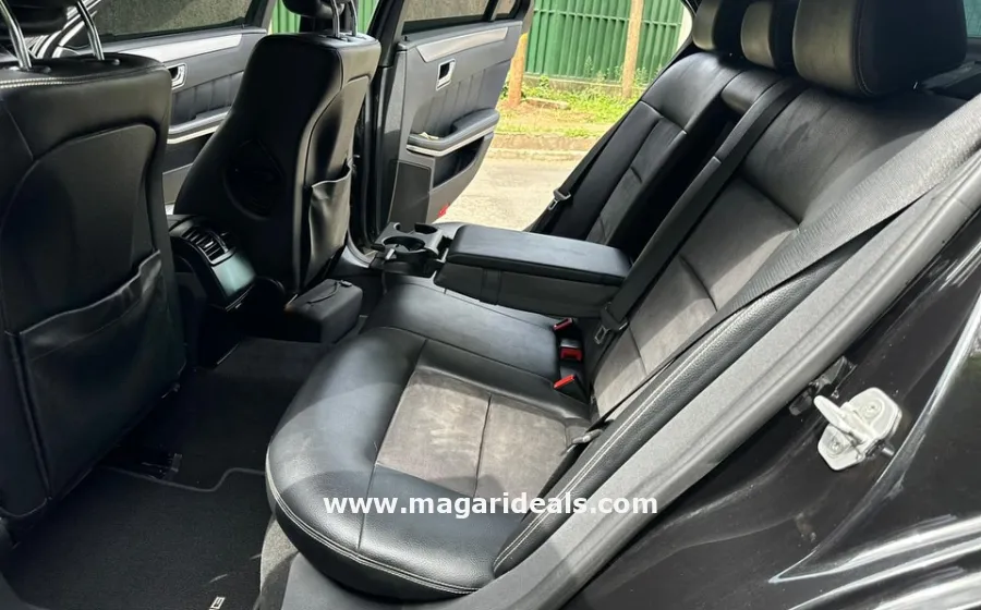 2010 MERCEDES BENZ E200 in Kenya for Sale | Magari Deals