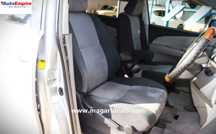 TOYOTA ESTIMA for Sale | Magari Deals