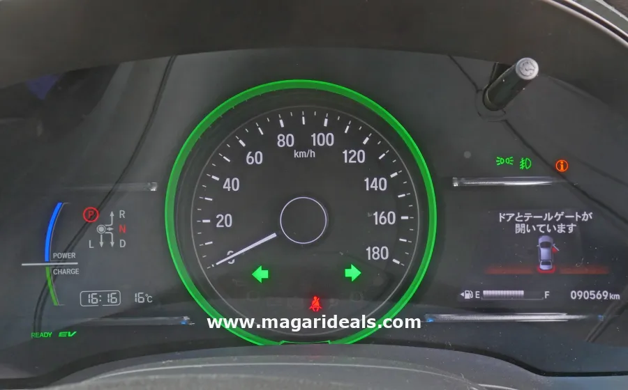 2018 HONDA FIT SHUTTLE HYBRID in Kenya for Sale | Magari Deals