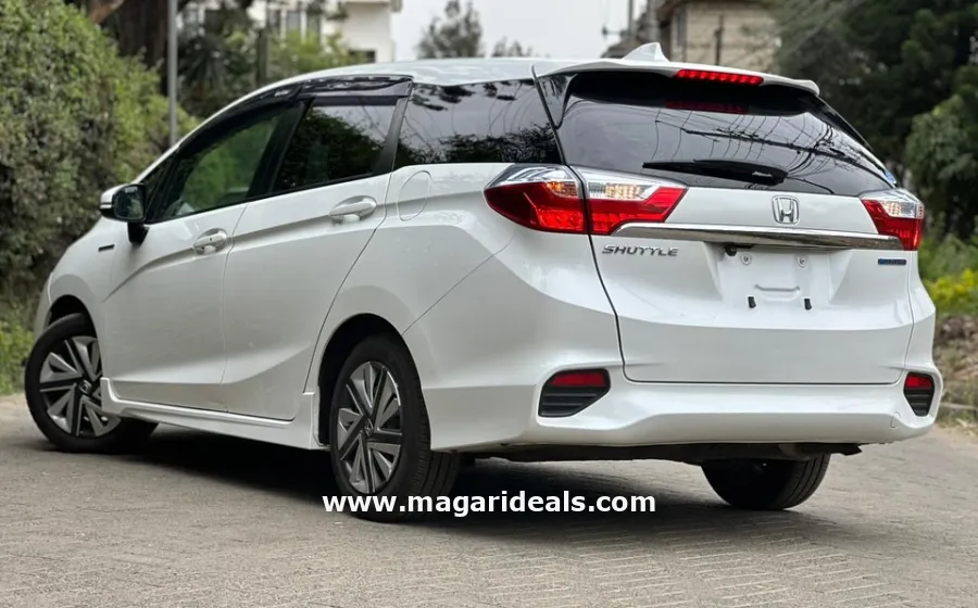 2018 HONDA FIT SHUTTLE HYBRID in Kenya for Sale | Magari Deals