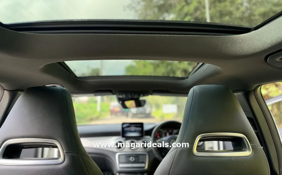 2017 MERCEDES BENZ GLA 220 in Kenya for Sale | Magari Deals
