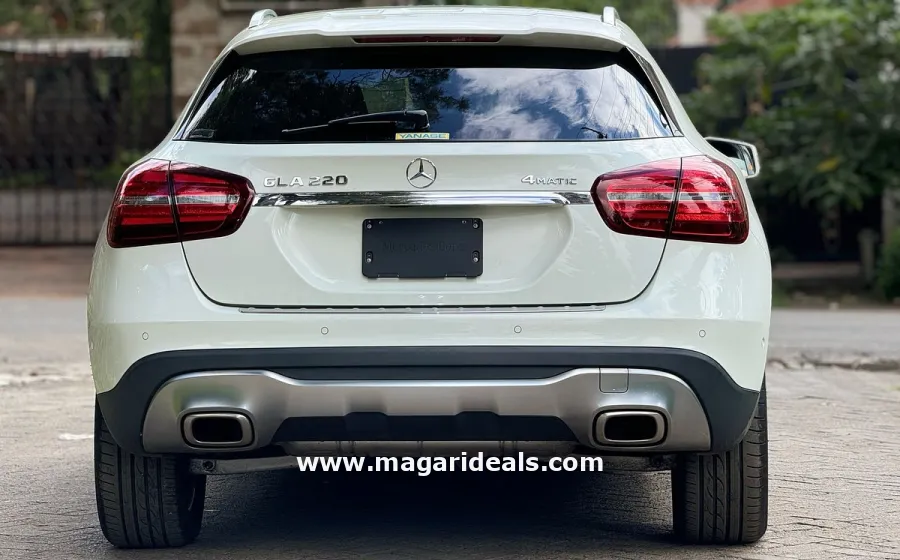 2017 MERCEDES BENZ GLA 220 in Kenya for Sale | Magari Deals