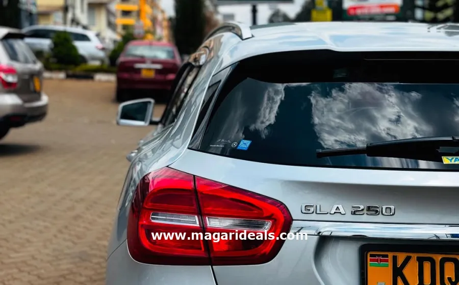 MERCEDES BENZ GLA 250 4Matic in Kenya for Sale | Magari Deals
