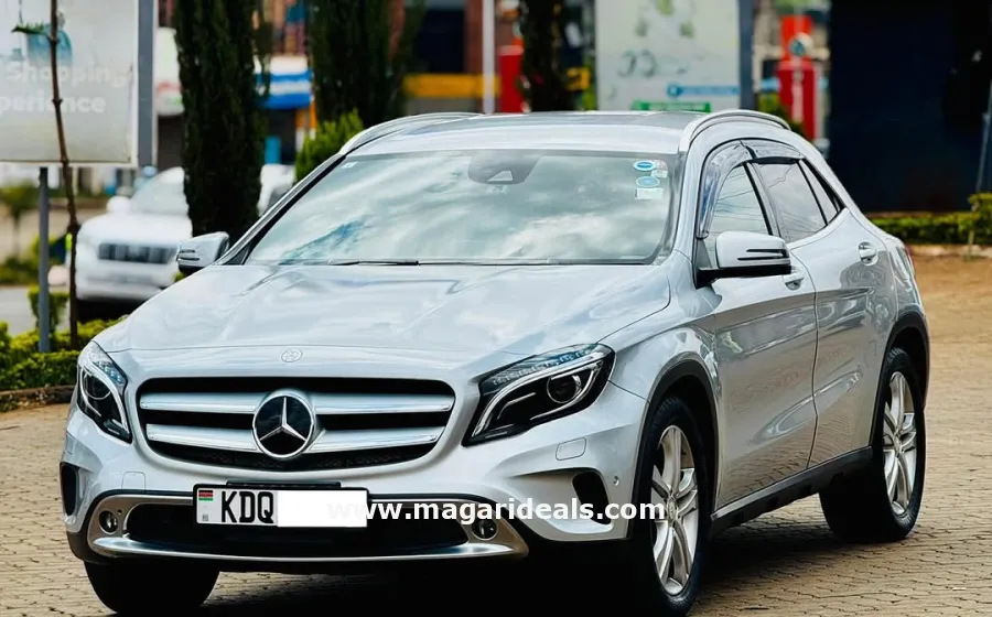 MERCEDES BENZ GLA 250 4Matic in Kenya for Sale | Magari Deals