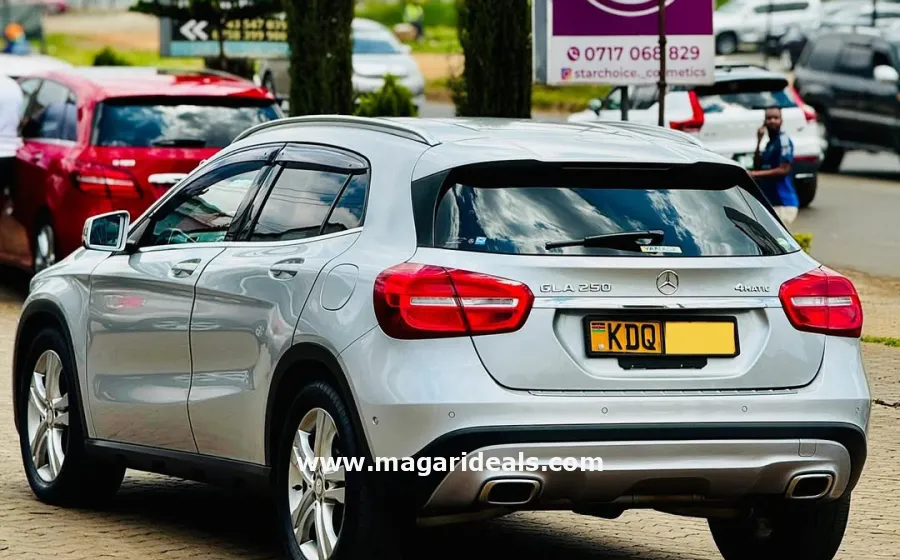 MERCEDES BENZ GLA 250 4Matic in Kenya for Sale | Magari Deals