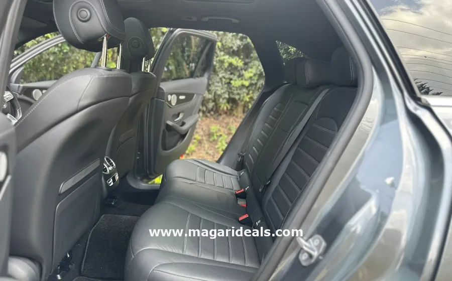 2019 MERCEDES BENZ GLC 300 4MATIC in Kenya for Sale | Magari Deals