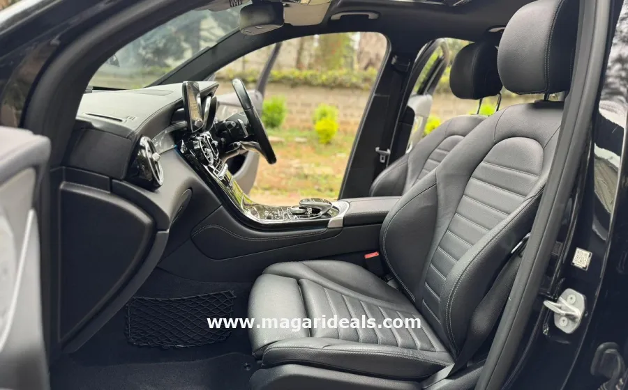 2018 MERCEDES BENZ GLC 220D 4MATIC COUPE in Kenya for Sale | Magari Deals