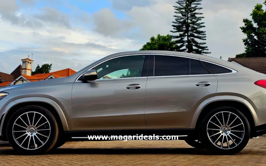 MERCEDES BENZ GLE400D for Sale | Magari Deals