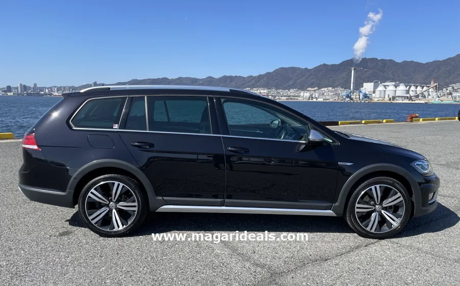 2019 VOLKSWAGEN GOLF ALLTRACK 4MOTION in Kenya for Sale | Magari Deals