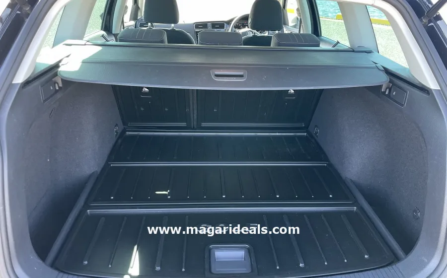 2019 VOLKSWAGEN GOLF ALLTRACK 4MOTION in Kenya for Sale | Magari Deals