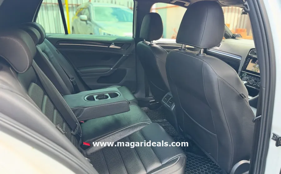 Volkswagen Golf R 2019 BEST DEALS in Kenya for Sale | Magari Deals