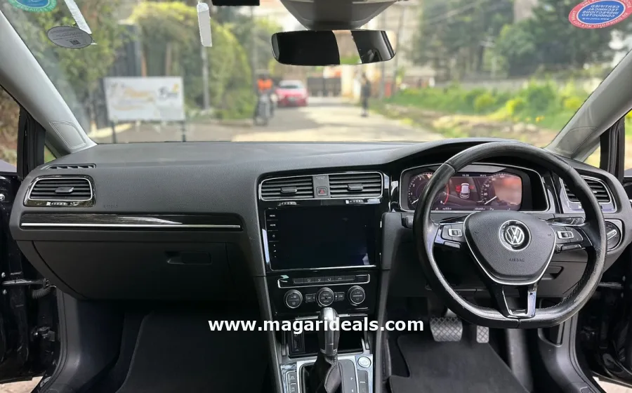 2018 VOLKSWAGEN GOLF in Kenya for Sale | Magari Deals