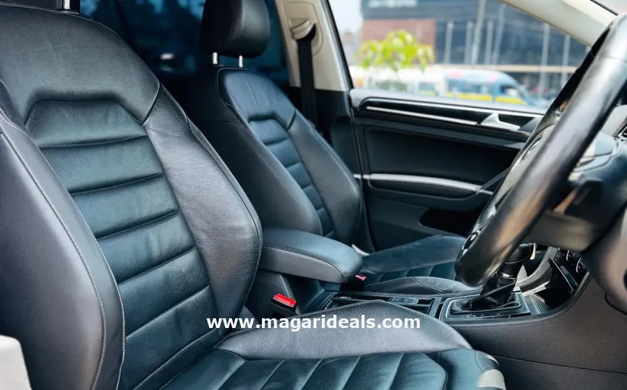 2014 VOLKSWAGEN GOLF TSI in Kenya for Sale | Magari Deals