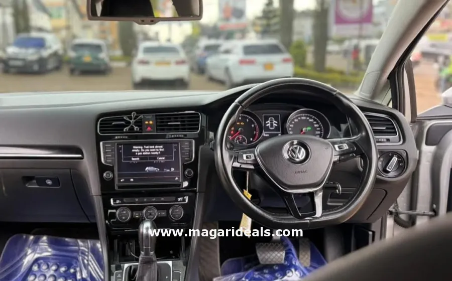 2014 VOLKSWAGEN GOLF TSI in Kenya for Sale | Magari Deals