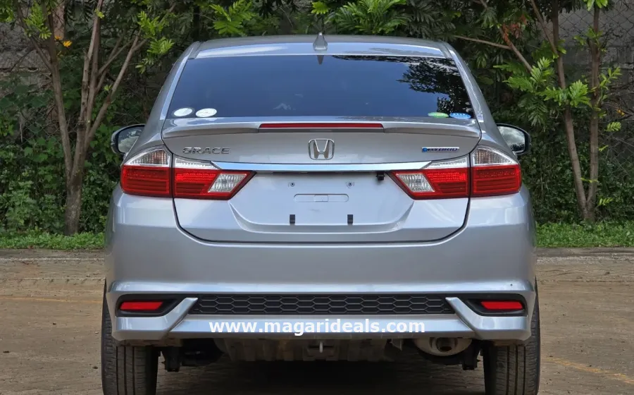 HONDA GRACE HYBRID in Kenya for Sale | Magari Deals