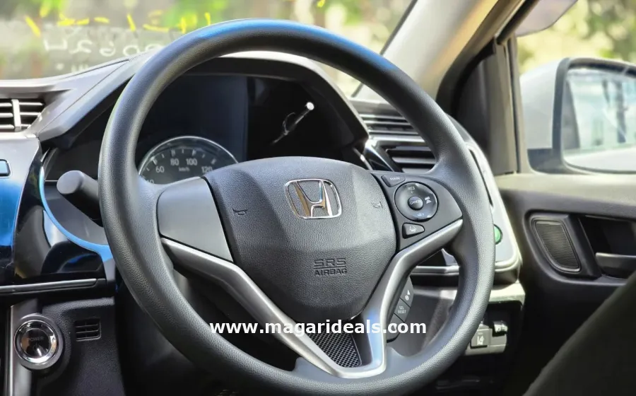 HONDA GRACE HYBRID in Kenya for Sale | Magari Deals