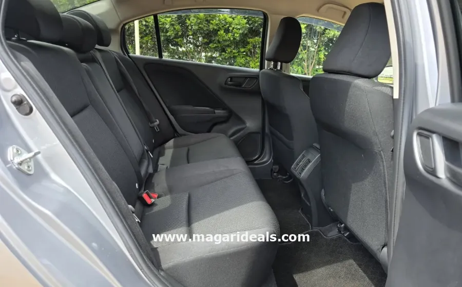 HONDA GRACE HYBRID in Kenya for Sale | Magari Deals