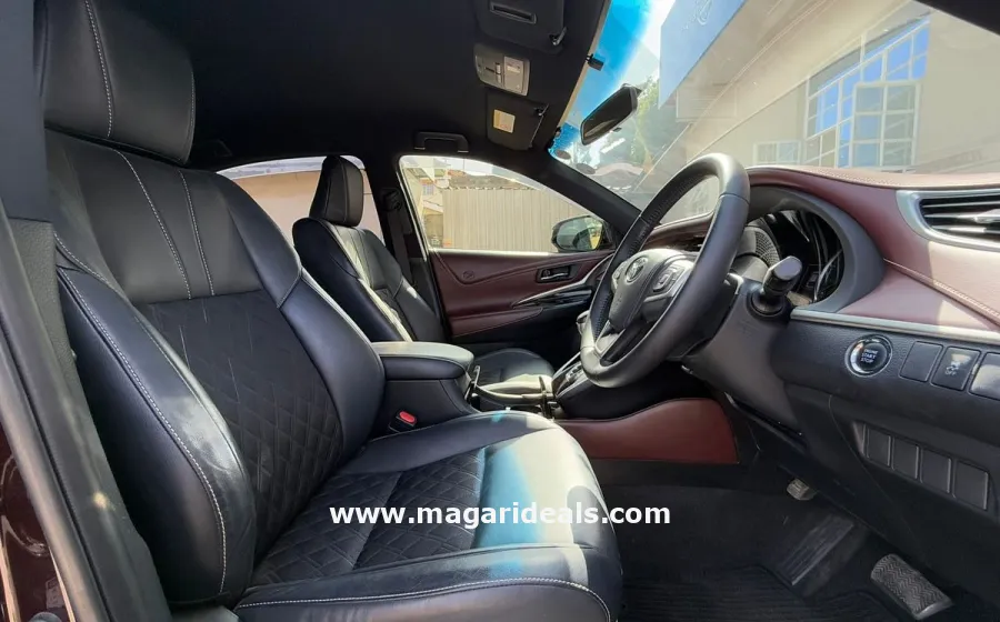 TOYOTA HARRIER in Kenya for Sale | Magari Deals
