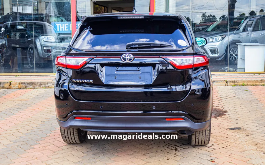 2018 Toyota Harrier with Sunroof in Kenya for Sale | Magari Deals