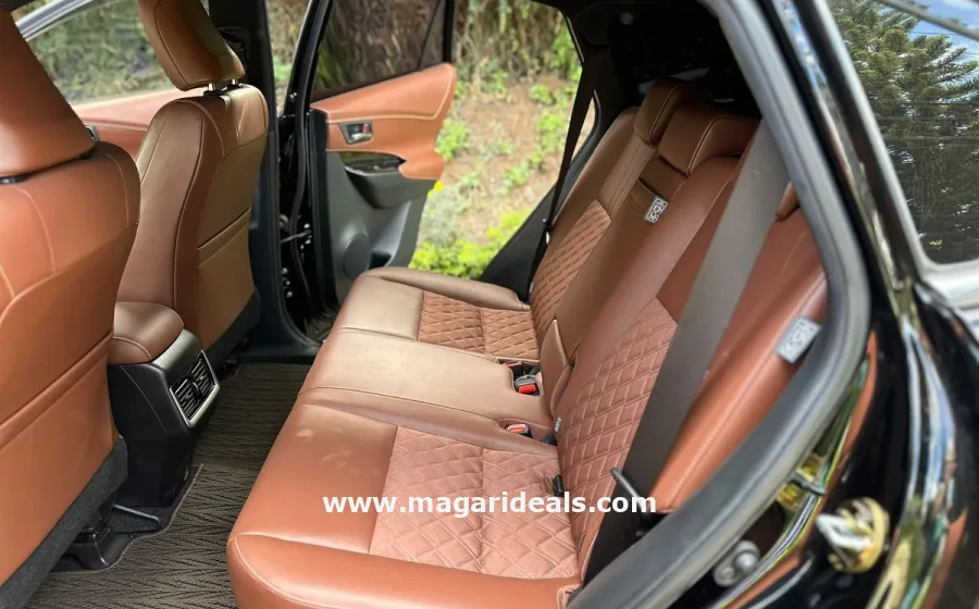 Toyota Harrier 2018  in Kenya for Sale | Magari Deals