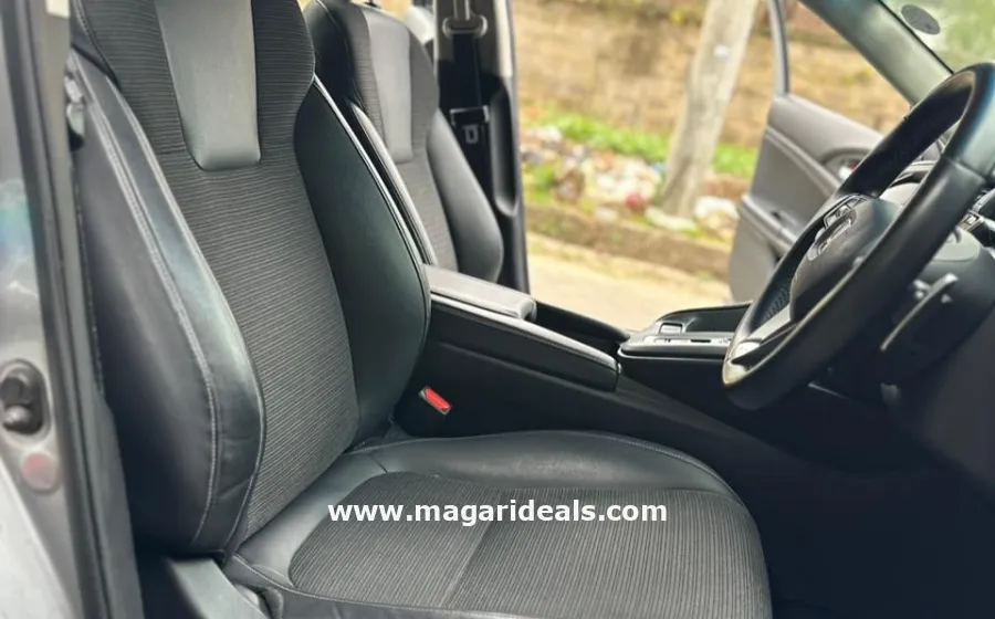 2019 HONDA INSIGHT HYBRID Fastback in Kenya for Sale | Magari Deals