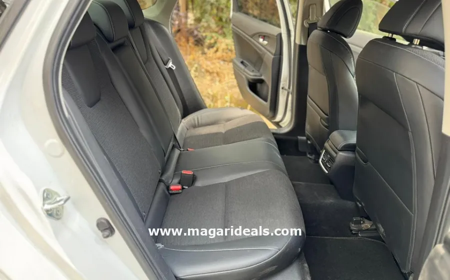 2019 HONDA INSIGHT HYBRID Fastback in Kenya for Sale | Magari Deals