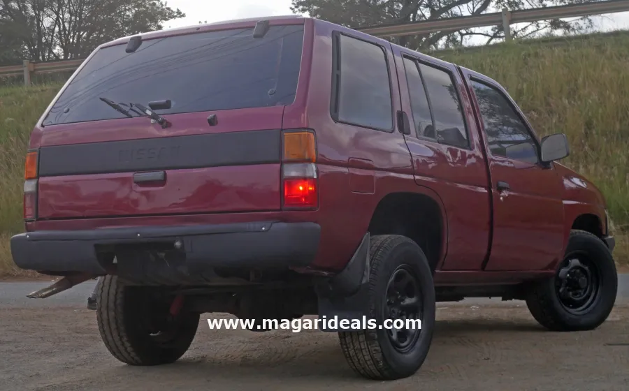 NISSAN PATHFINDER MANUAL in Kenya for Sale | Magari Deals