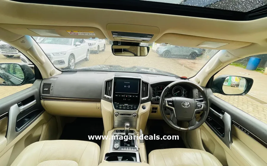 Toyota Land Cruiser VX Sahara in Kenya for Sale | Magari Deals