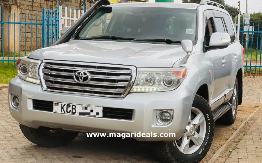 2012 TOYOTA LANDCRUISER V8 ZX in Kenya for Sale | Magari Deals
