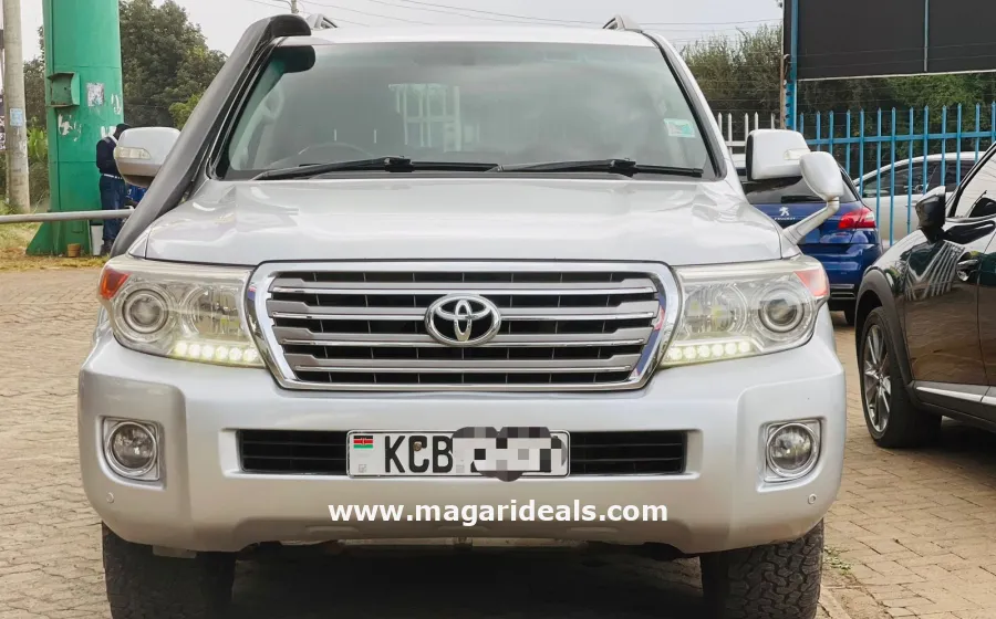 2012 TOYOTA LANDCRUISER V8 ZX in Kenya for Sale | Magari Deals