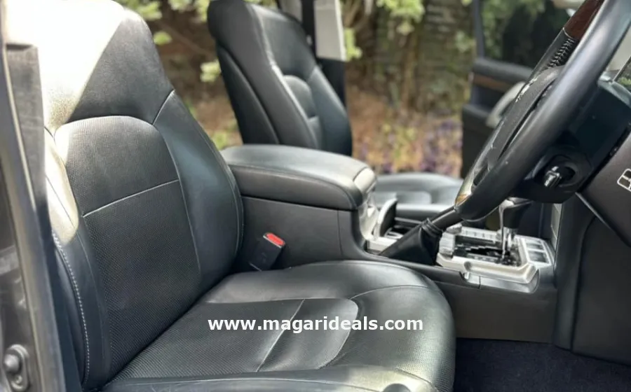 2018 TOYOTA LANDCRUISER V8 ZX in Kenya for Sale | Magari Deals